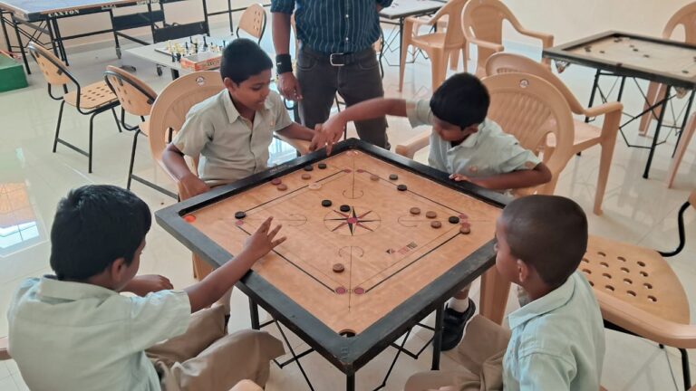 Carrom (1)
